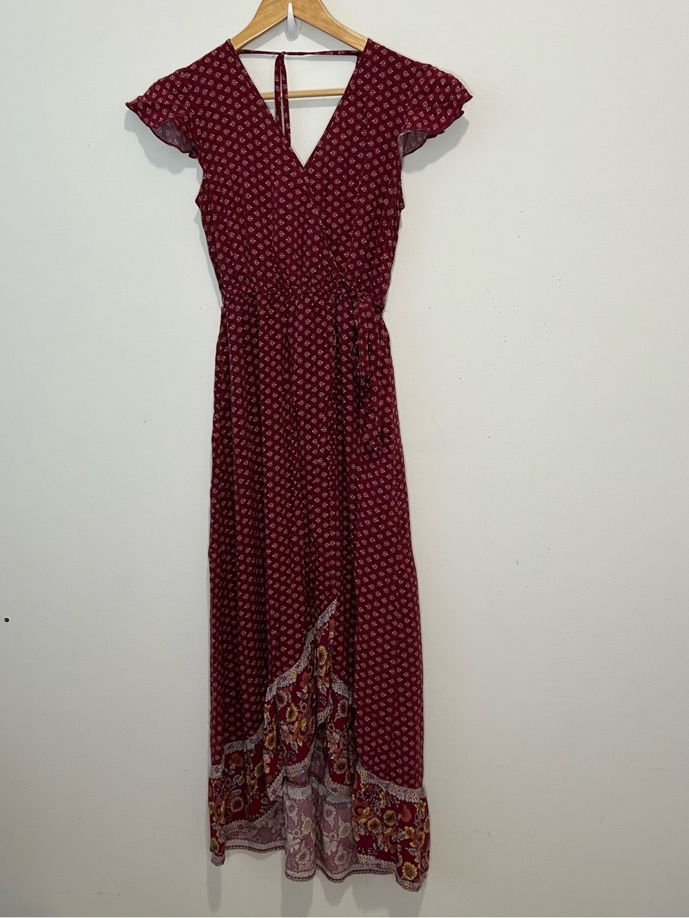 Band of Gypsies Burgundy Floral V-Neck Wrap Maxi Dress S Flutter Sleeve